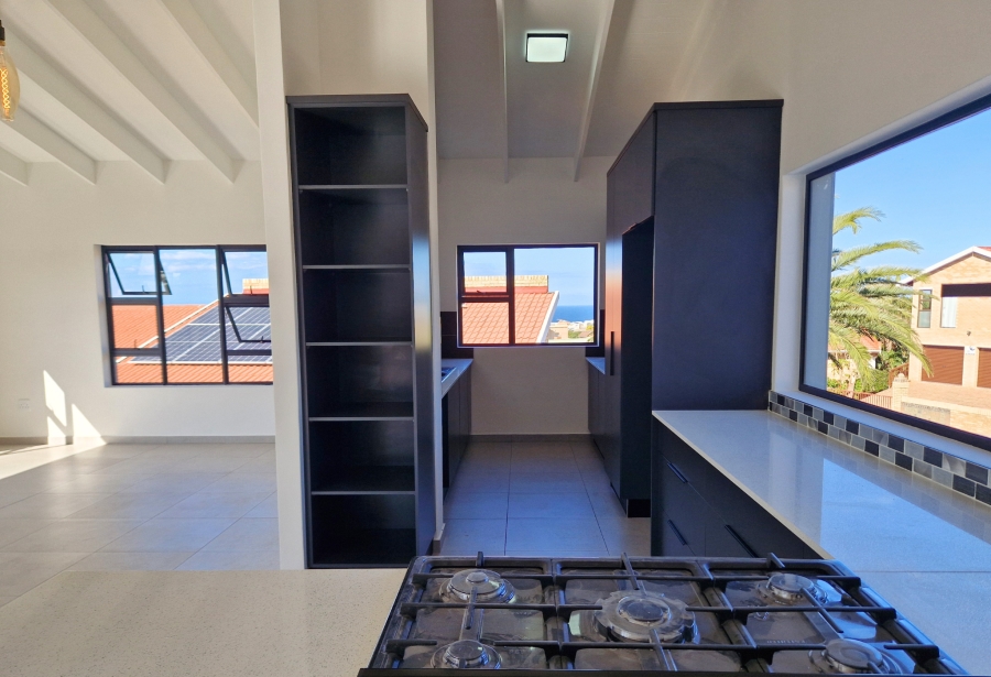3 Bedroom Property for Sale in Wavecrest Eastern Cape